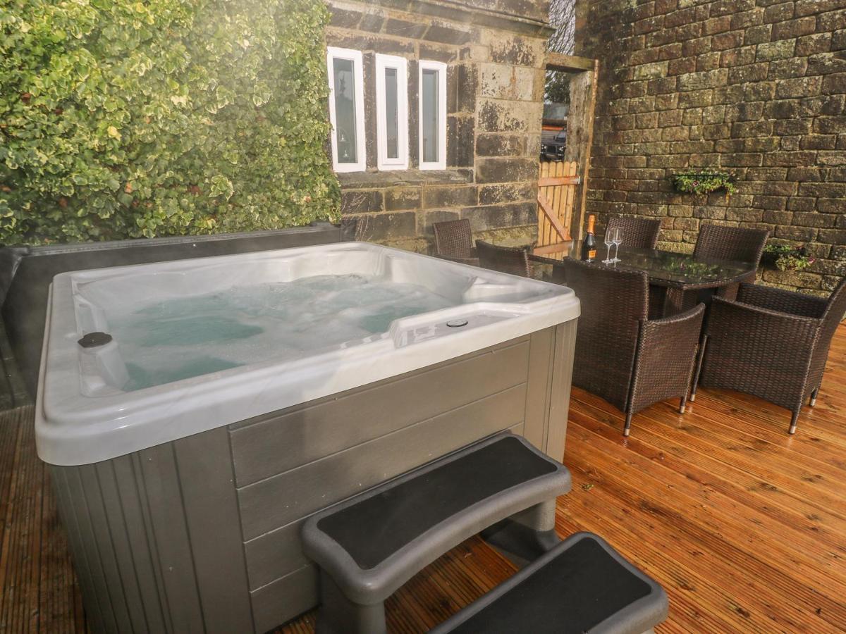 The Cottage, Beeston Hall Sowerby Bridge Kültér fotó